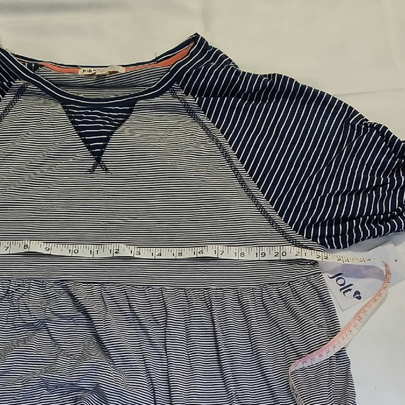 Jolt Blue and White‎ Raglan Peplum Blouse - Picture 9 of 10